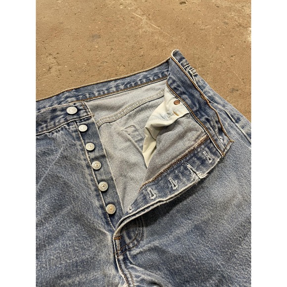 Vintage Levis 501 Jeans Mens 38x28 Light Blue Straight Leg Button Fly USA 90s - Picture 6 of 16